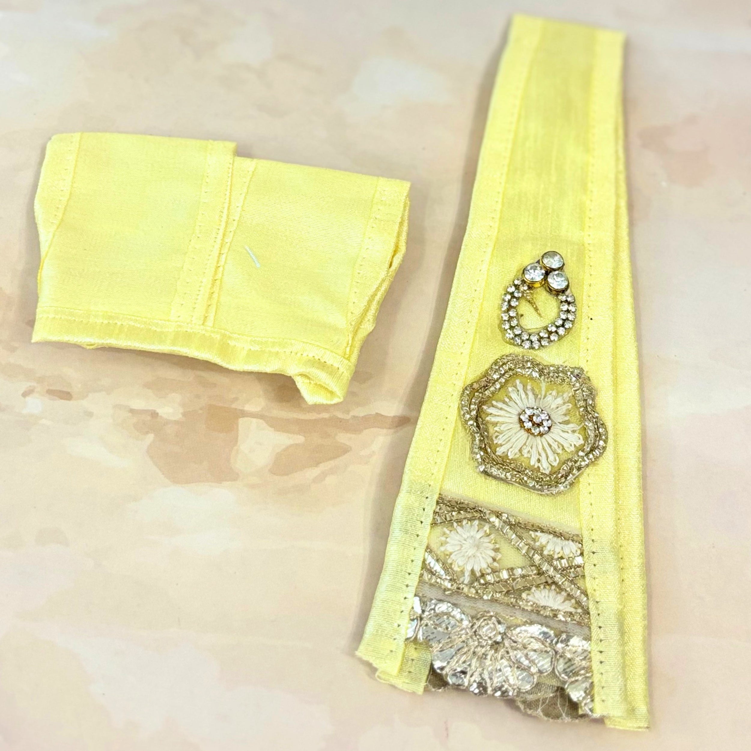 Gaurprabha Radha Krishna Dress