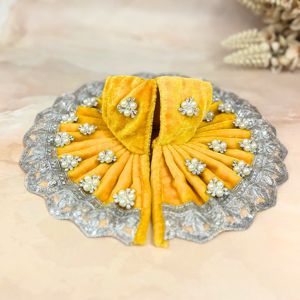 Kanakpriya Velvet Laddu Gopal Dress Combo – Set of 4