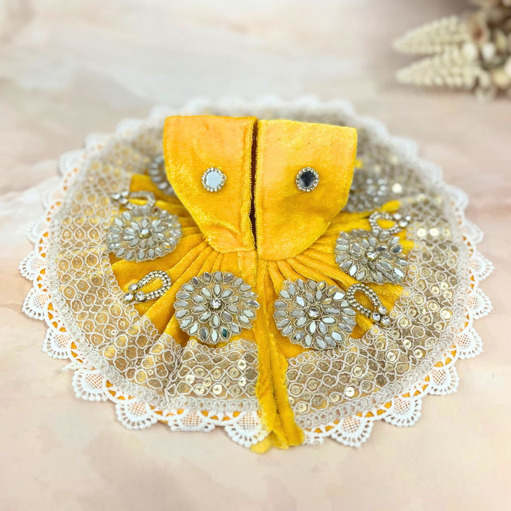 Vaidehi Velvet Laddu Gopal Dress Combo – Set of 4