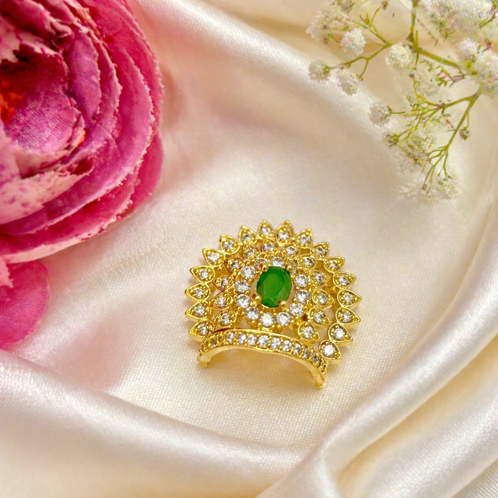 Emerald Divine Mukut