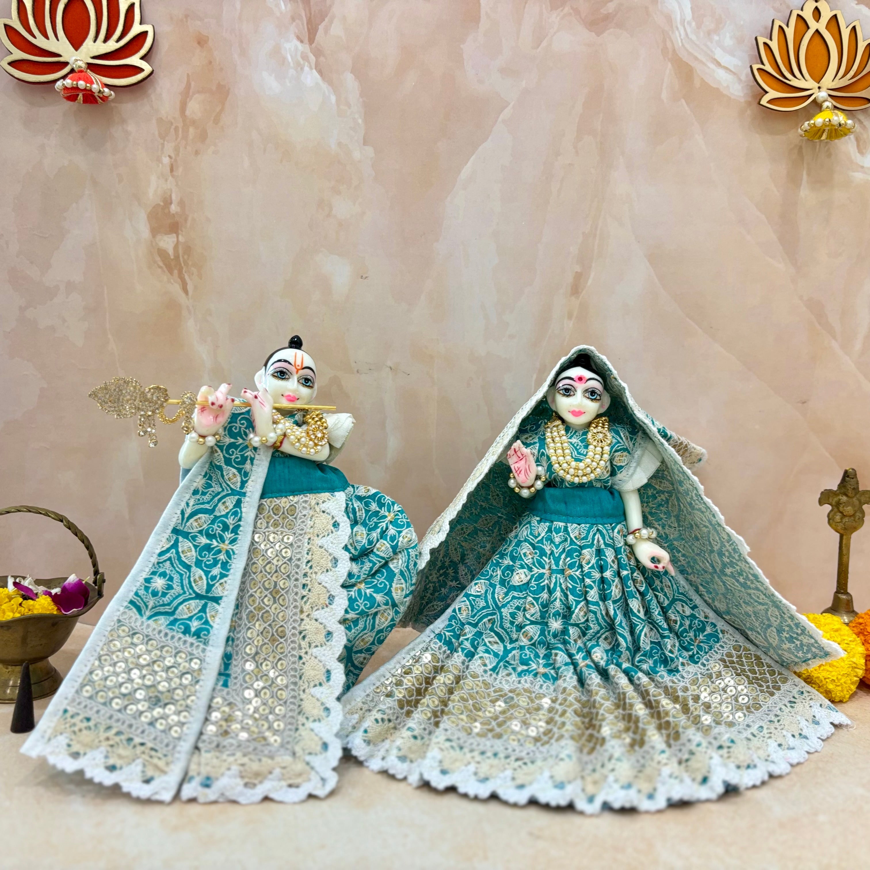 Neel Harit Radhe Krishna Dress